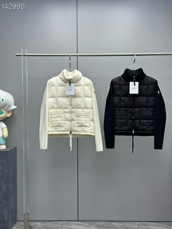 Picture of Moncler Down Jackets _SKUMonclerS-XL26yr22637404